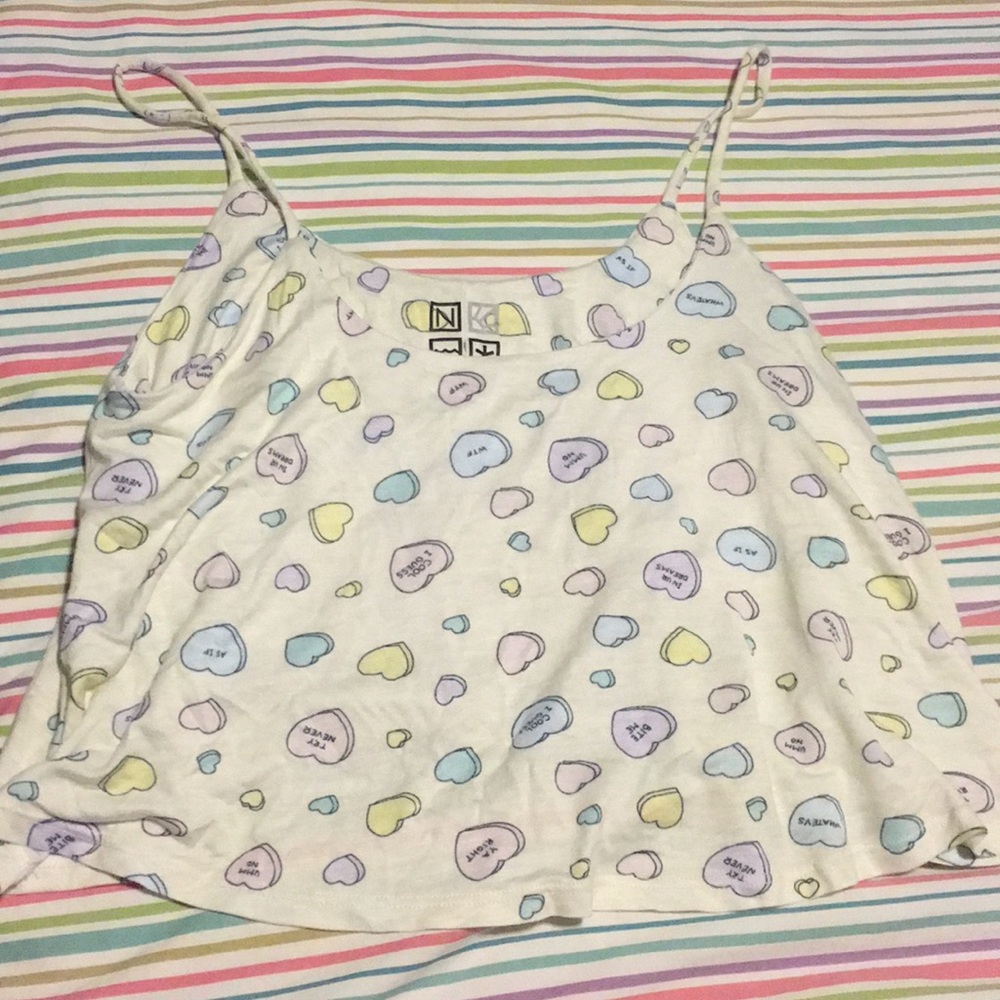 Candy heart print cropped tank top